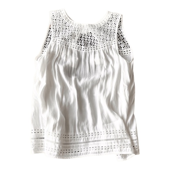 Market & Spruce White Lace Partial Open Back Sleeveless Top Size Medium - Picture 4 of 9